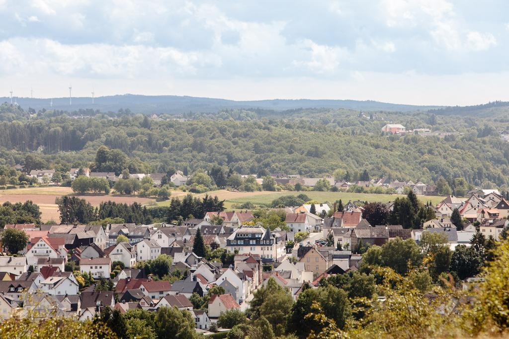 Hotel-Restaurant Zur Krone Löhnberg Esterno foto