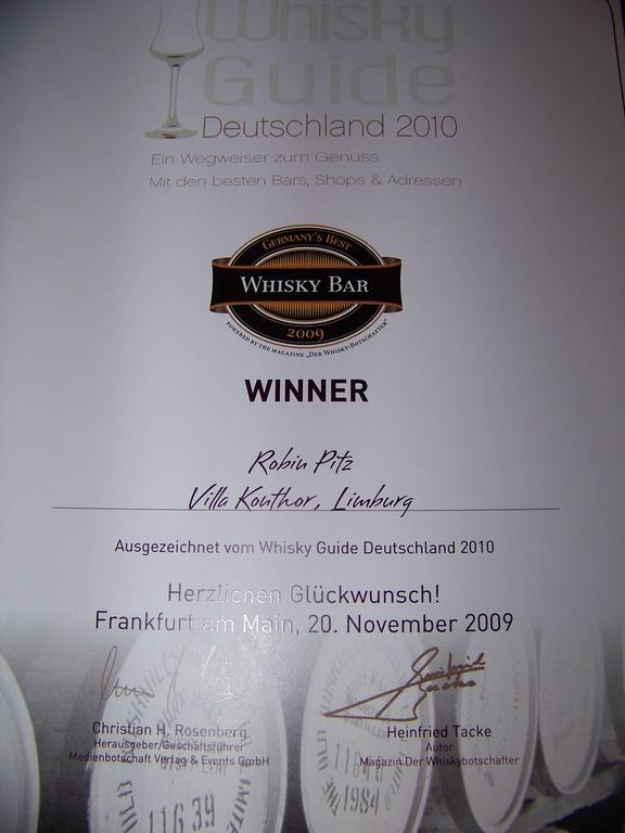 Hotel-Restaurant Zur Krone Löhnberg Esterno foto